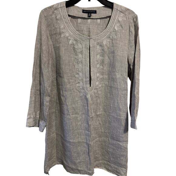 Saks Fifth Avenue 100% Silk tunic hook front embroidered gray size large - Picture 3 of 11
